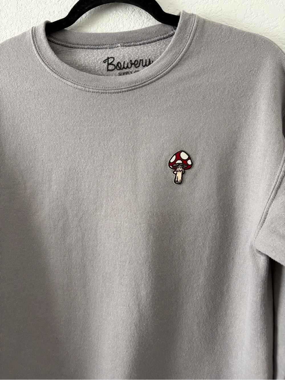 Bowery Supply Co Gray Mushroom Embroidered Crewneck Sweatshirt Small Cozy - Picture 3 of 8